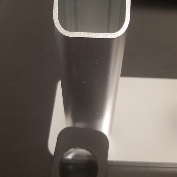 Aluminum Apple Watch iPhone Charging Station - Picture 10 of 13